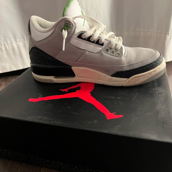 Jordan 3 Chlorophyll Size 10 - Picture 7 of 7